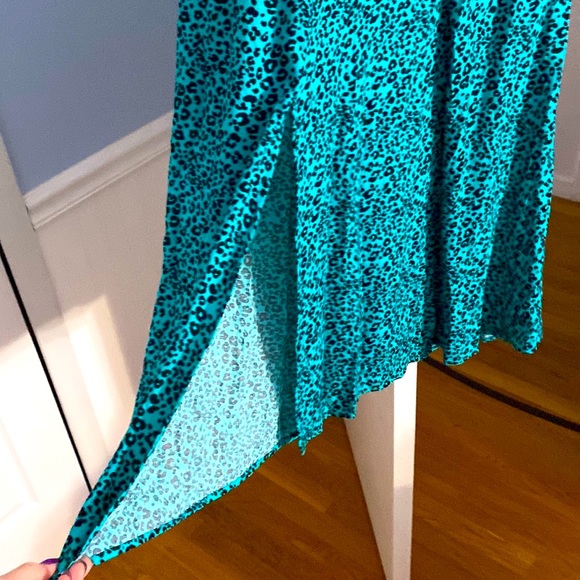 Francesca’s NWOT midi dress - Picture 4 of 6